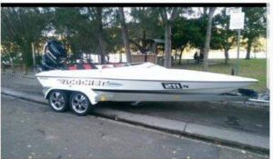 Speed boat and trailer stolen in Mildura