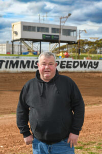 Speedway returns for Easter