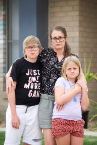 Mildura family stranded on the border line