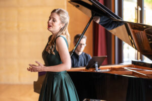Sunraysia opera singer Siobhan Stagg dazzles the world