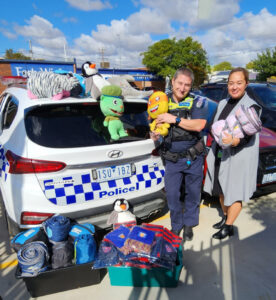 Police deliver warm winter gesture