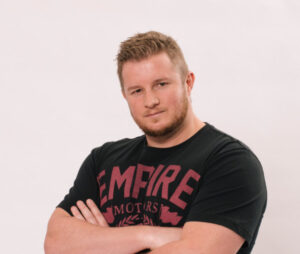 Laughs lurk in quirks, says comic