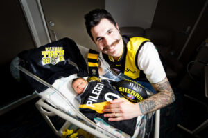 Tiger cub arrives just in time