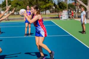 Roos and Dees shine on the court