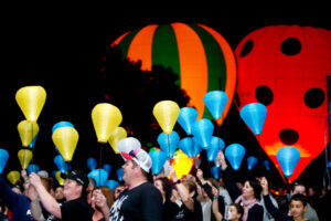 Mildura turns lights on blood cancer fight
