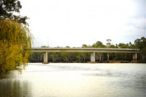Victorian couple fined $2000 over Euston border breach