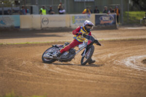 Young stars fight for coveted title