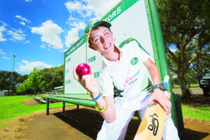 Grobler bowls into town