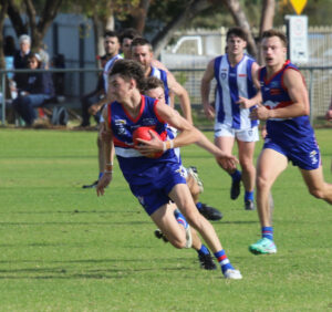 Roos notch up fourth straight win