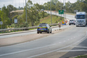 Vic-NSW border to ease as Mildura records four new cases