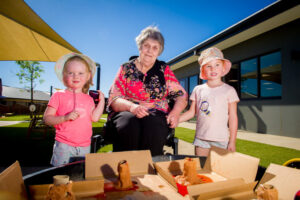Merbein childcare kids share fun with aged-care residents