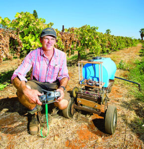 Farming: Sprayer shows way