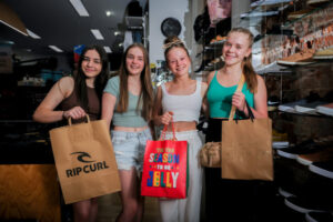 Christmas rush provides shopping surge