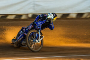 Jordan Stewart roars away with Jason Lyons trophy
