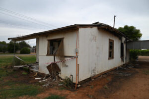 Fire destroys block house