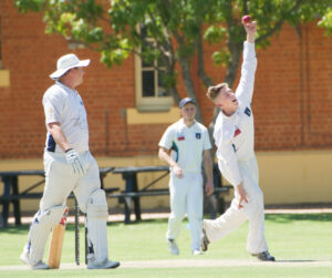 Sunraysia cricket: Blues have final say