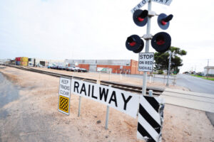 Maryborough rail shuttle plan branded ‘clumsy’