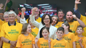 Webster wins in Mallee, Ley likely returned in Farrer as Labor sweeps into second term