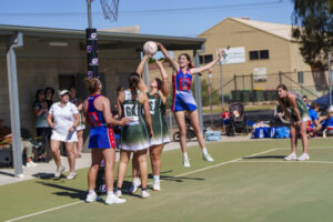 Roos forced to grind