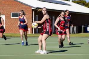 Saints, Magpies maintain top spots