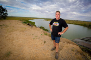 Lake Menindee flows ‘promising’