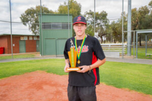 Wakefield sets sights on SA after winning Sunraysia baseball MVP award
