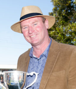 Wentworth community bank hands out grants