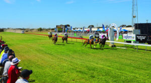 They’re racing at Manangatang – then and now: 100 years on, a bush club is on a winner