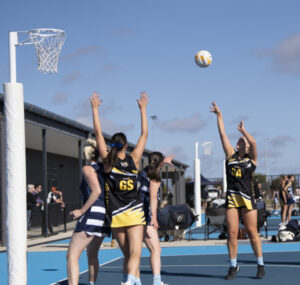 ​​​​​​​South earn third consecutive victory