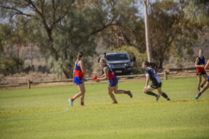 Top of the table clash as Hawks take on Magpies