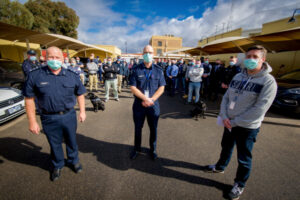 Police Mildura gang raids net guns, explosives and drugs