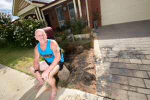 Beaut to be alive: Mildura man’s lucky escape after ute fire