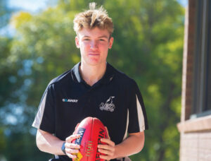 Home is where the heart is for young Magpie
