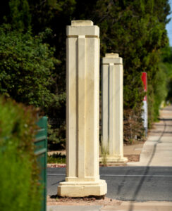 The riddle of the pillars