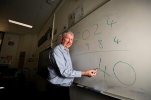 Math teacher chalks up 40 years