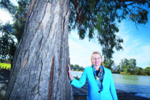 Ley hits back at Russia trip critics