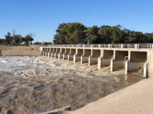 Flooding fears at Menindee drop