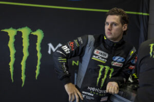 Cam Waters on track in championship battle