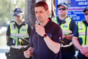 Head to Head Walk: Fundraising target for retired police officers surpassed