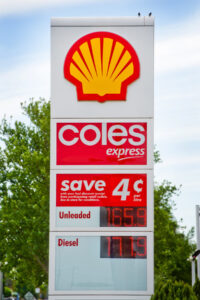 Mildura motorists topping up fuel at top price