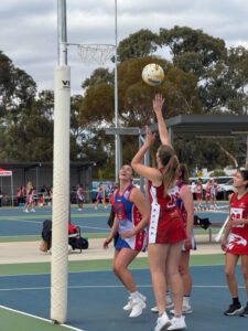 Roos take 10 goal win from R’vale, stay unbeaten