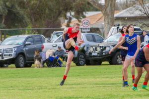 Mildura under 18s on the right side of play in prelim