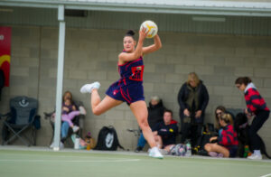 Get loud, Dees coach urges fans