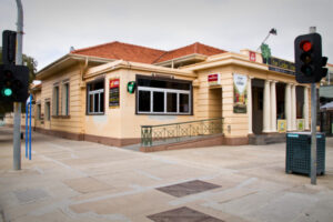 Closing up: End of an era for Mildura’s Cider Tree