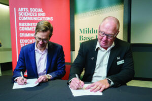 Uni, hospital renew deal