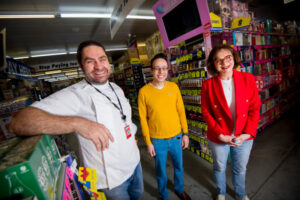 Visa shift frees pharmacist to join Mildura jab effort