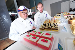 The great vanilla slice triumph: Here comes the slice judge