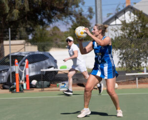 Kangas off to solid start of premiership defence