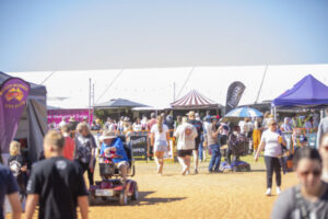 Jam-packed country show returns