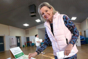 Federal election 2019: Sussan Ley returned in Farrer